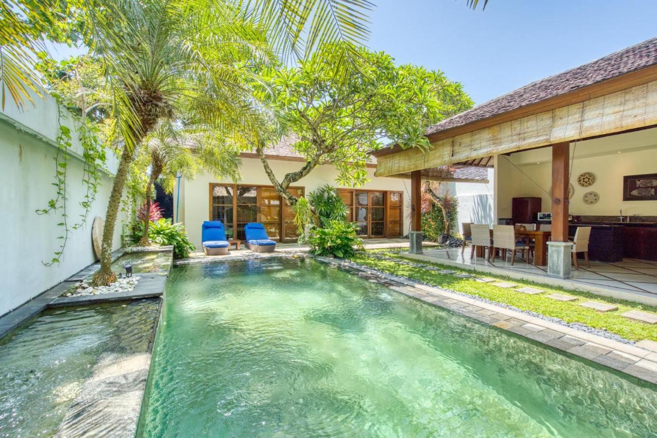 Villa Aisha Sanur  Exterior photo